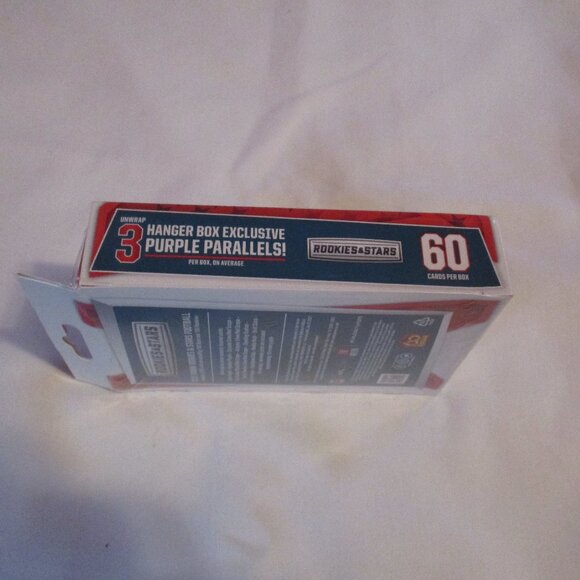 2021 NFL ROOKIES & STARS FOOTBALL HANGER BOX - Picture 4 of 4